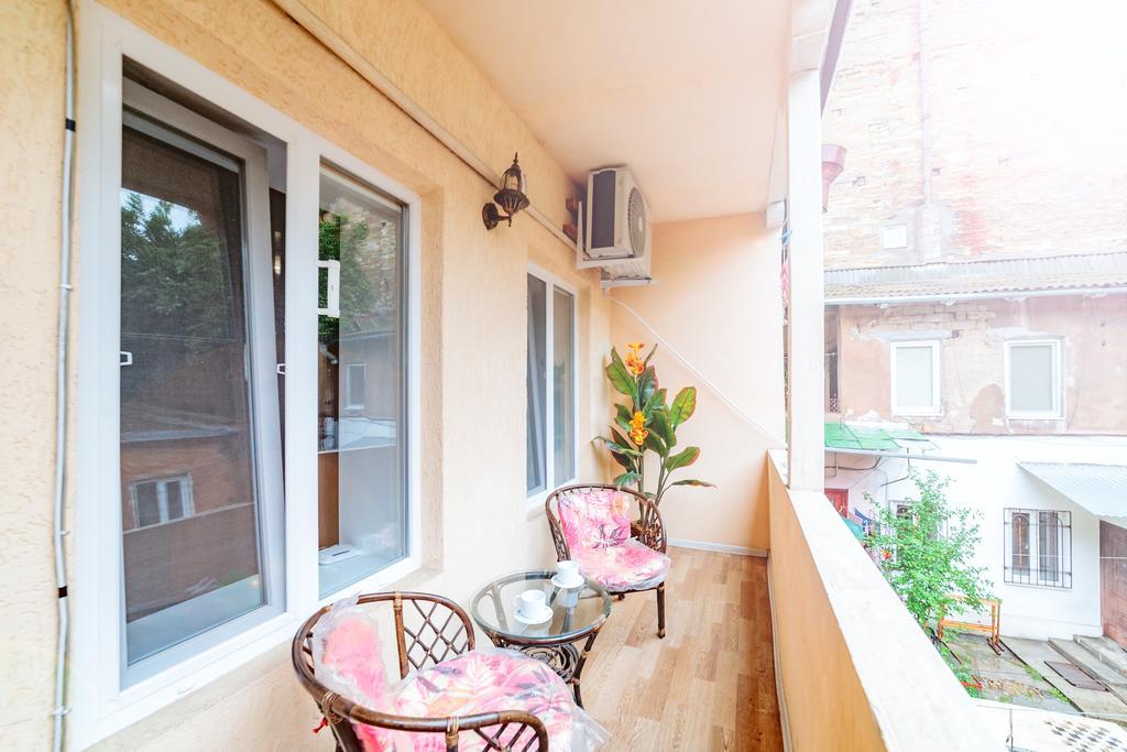 Studio On Rishelyevskaya Apartment โอเดสซา ภายนอก รูปภาพ